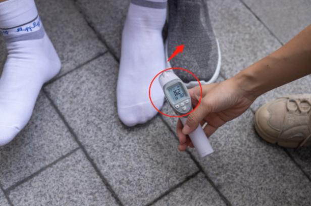 休闲运动鞋便宜没好货?硬核测试美国名牌、淘宝小米有品百元爆款