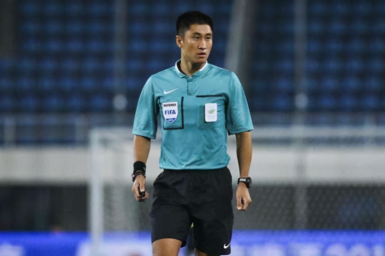 中超裁判误判山东鲁能,裁判抱团鲁能