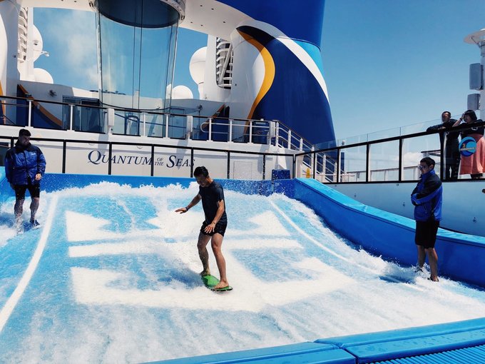 和老人小孩一起旅游,八天七晚豪华游轮旅游