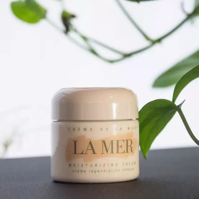 看完别人家的化妆台,可能买了假的化妆台