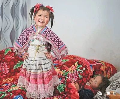 人民日报40年老照片全部,人民日报高质量短片