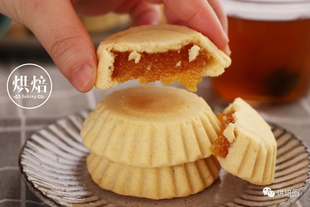 凤梨酥酸甜可口,凤梨酥馅炒成凤梨糖了