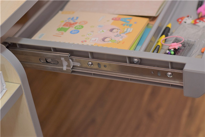 爱果乐学习桌椅调整方法视频,爱果乐儿童学习桌椅怎么搭配