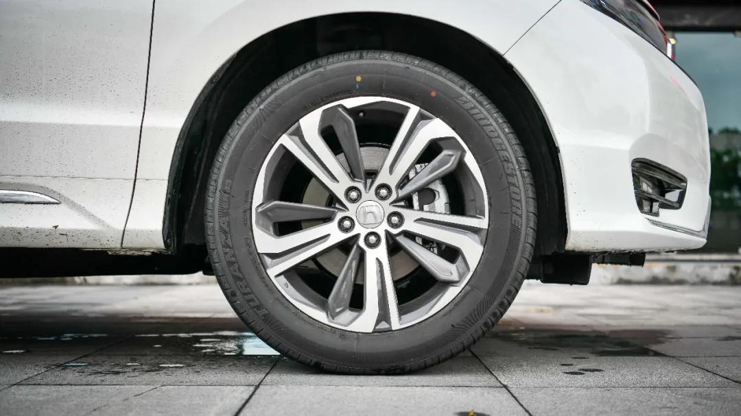 本田ur-v试驾1.5t,本田ur-v空间有多夸张