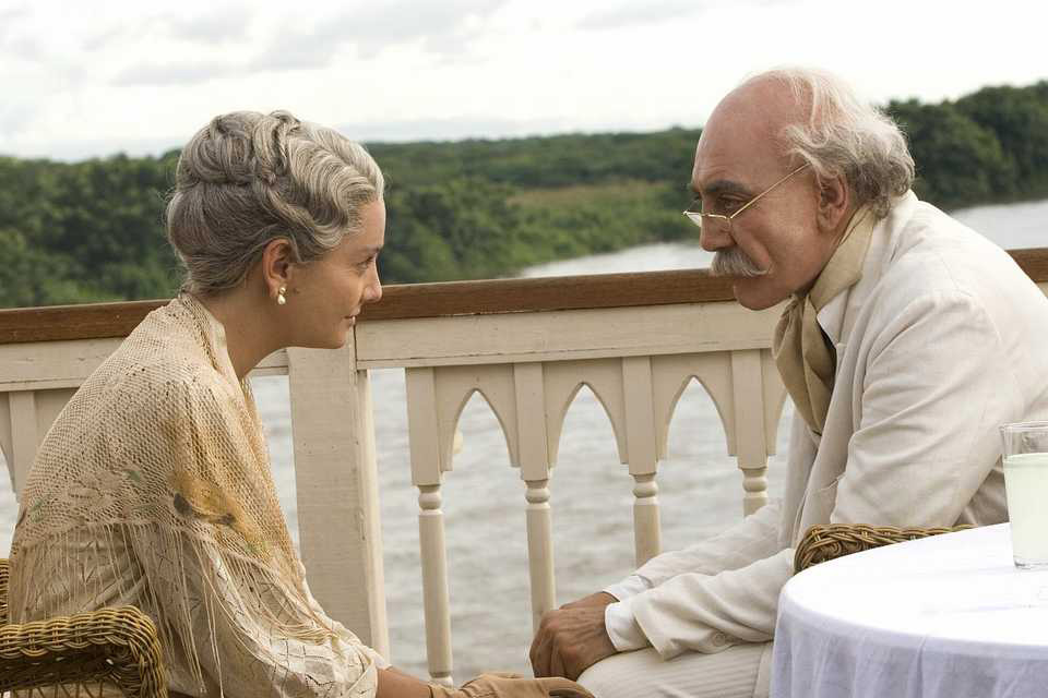 男主被初恋甩的小说,男主初恋回来现任被甩