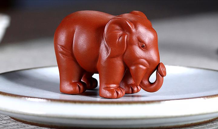 两只小船茶宠寓意什么,茶宠猪的寓意和象征