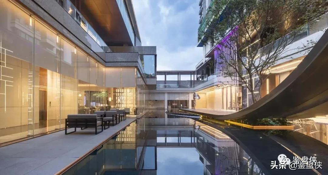 穷玩车富玩表豪玩翡翠,穷玩车富玩表巨富玩游艇