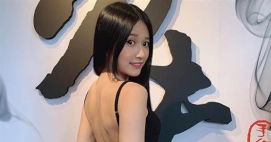 3位美女网红穿太少对决,有的太瘦能看清骨头,身旁男人狂盯