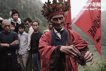 民间真有下蛊这种邪术吗,民间邪术养蛊是真的吗