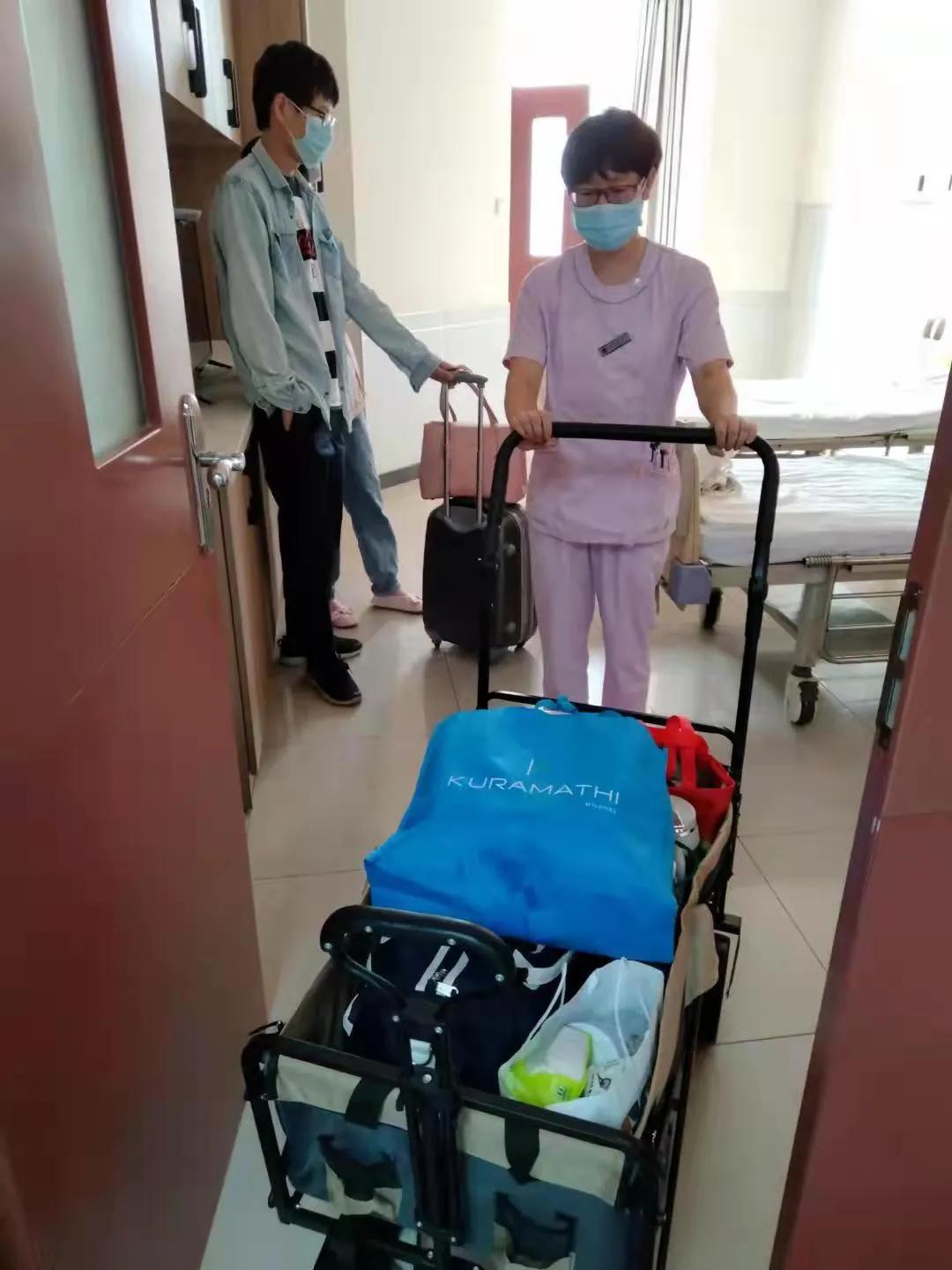 我为群众办实事耐心细心更暖心,我为群众办实事免费诊疗暖人心