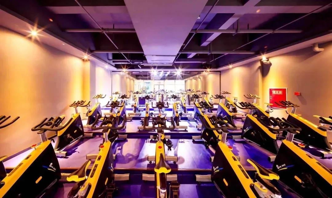 您护人民生命安全,我们愿您身体健康——成都健身机构感恩抗疫天使