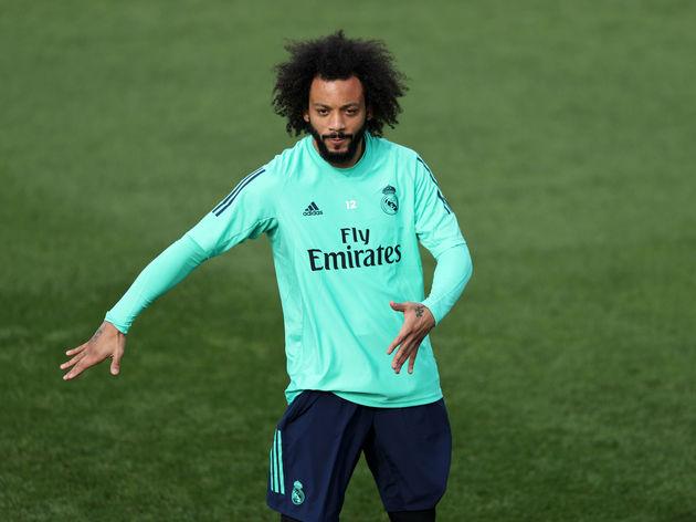 攻防节拍器盘点世界足坛20大边后卫球星