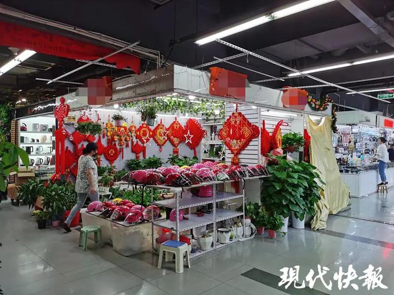 南京一线品牌服装批发市场,南京批发市场缺斤少两