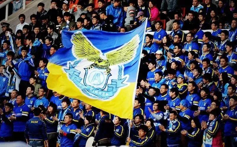 中国首位开劳斯莱斯的车主是谁,经常开劳斯莱斯法拉利的人