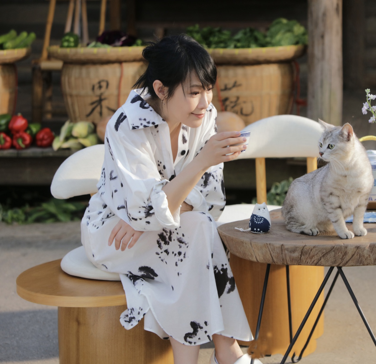 刘若英穿搭风格,刘若英白衬衣白裙