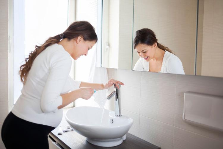 孕期皮肤暗黄暗沉用什么护肤品,孕妇皮肤缺水暗黄