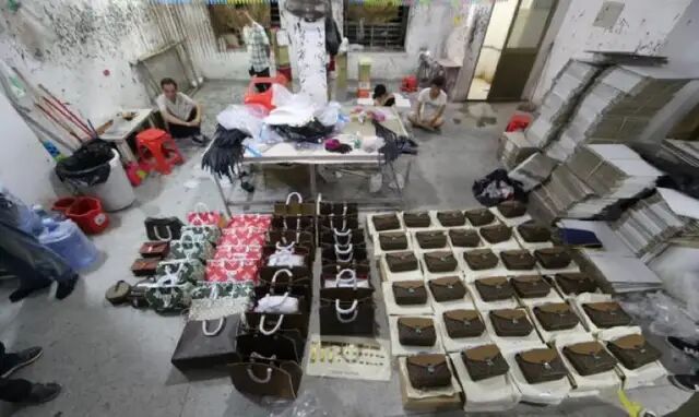 lv假包被抓会怎么样,查获的lv假包装满7麻袋