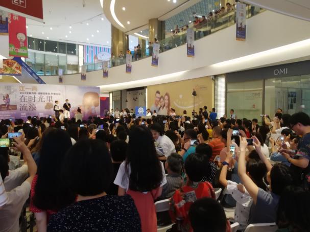 采访江一燕刘亦菲,江一燕拍摄南京专访