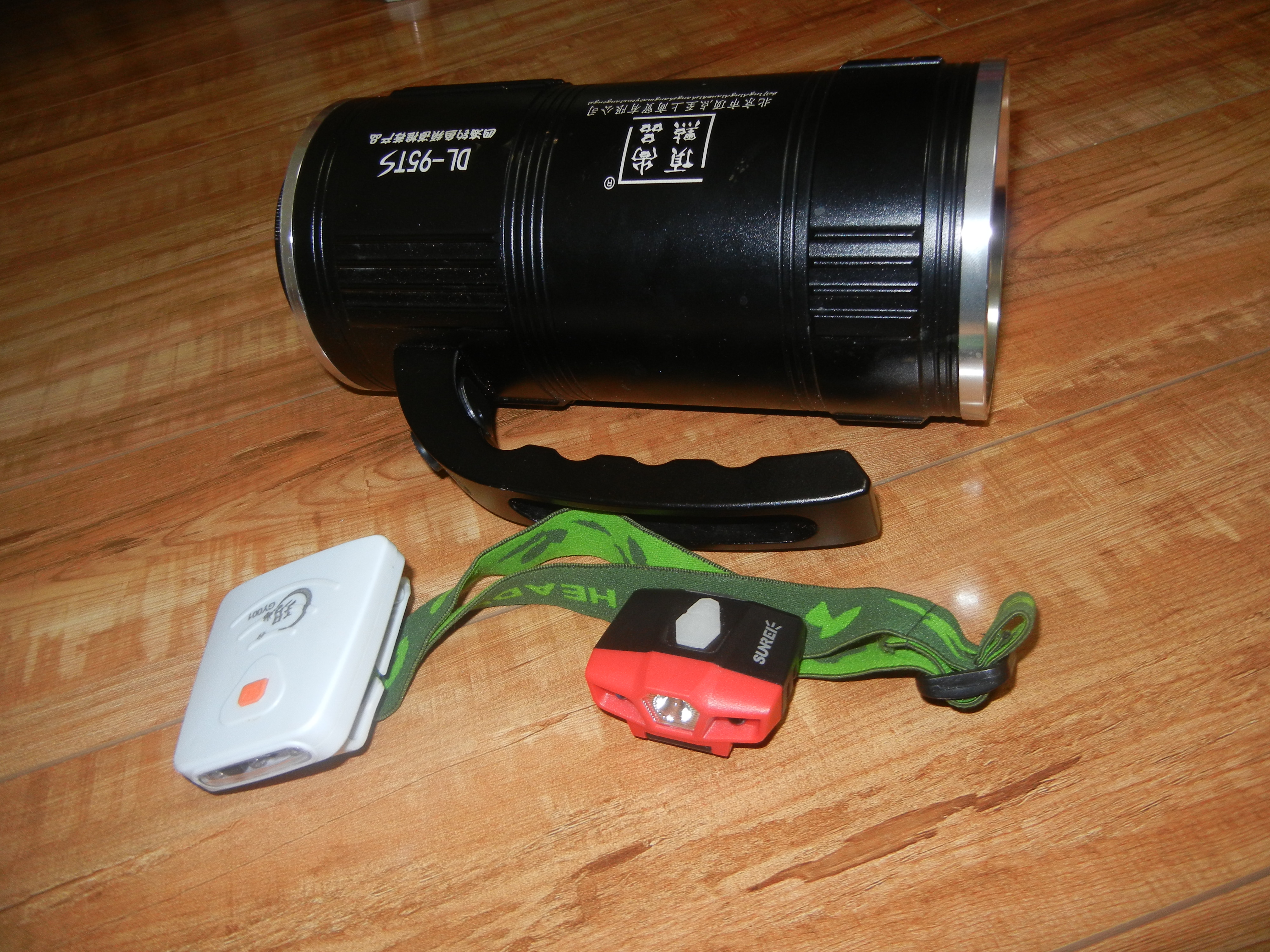 小毛钓鱼饵料,小小的钓鱼装备