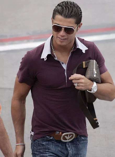 中国人为什么喜欢夹包,老外学中国人夹包