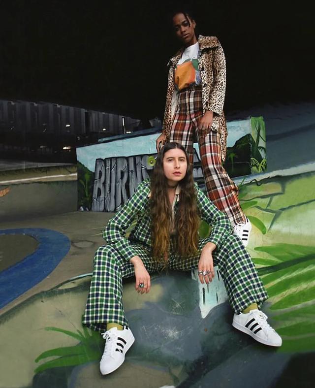 好看冷门的adidas贝壳头,neighbourhood联名adidas贝壳头