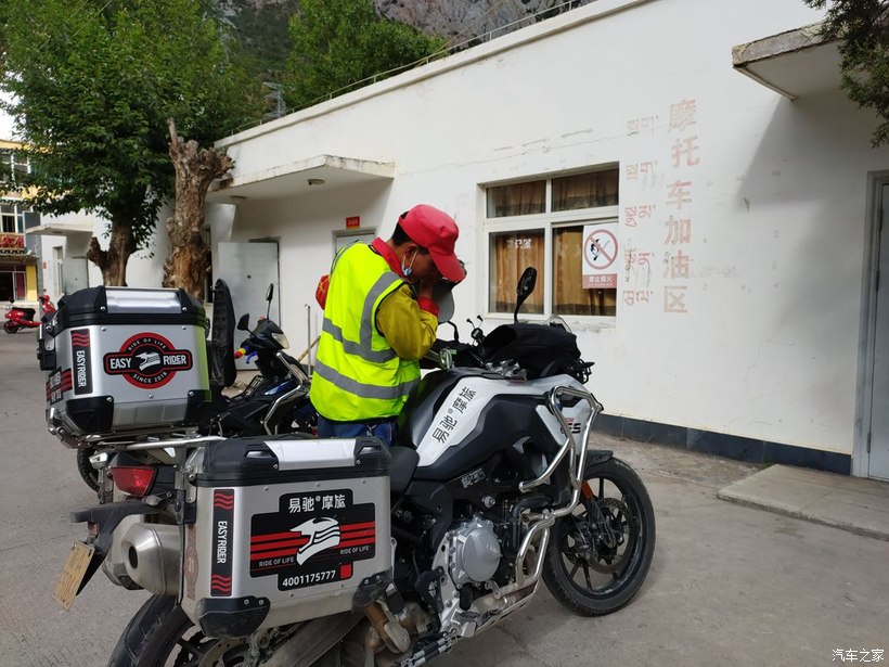 6千块租宝马F750SG跑滇藏;这一路下来尽是奇人轶事