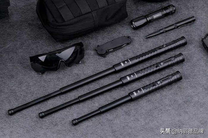 隐藏自己的獠牙,隐藏的小牙牙