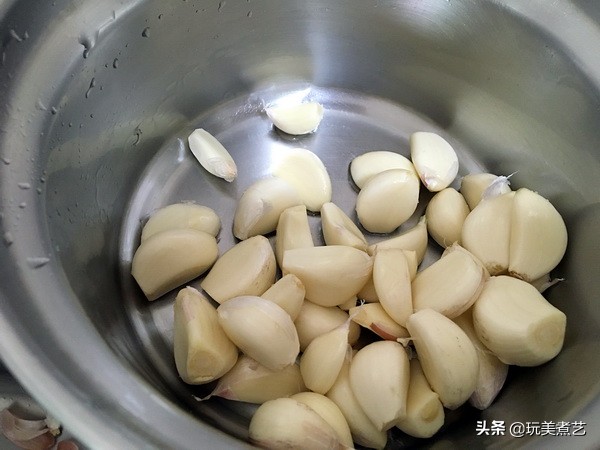 最好吃的咸猪肉做法,一蒸就特别好吃咸的猪肉