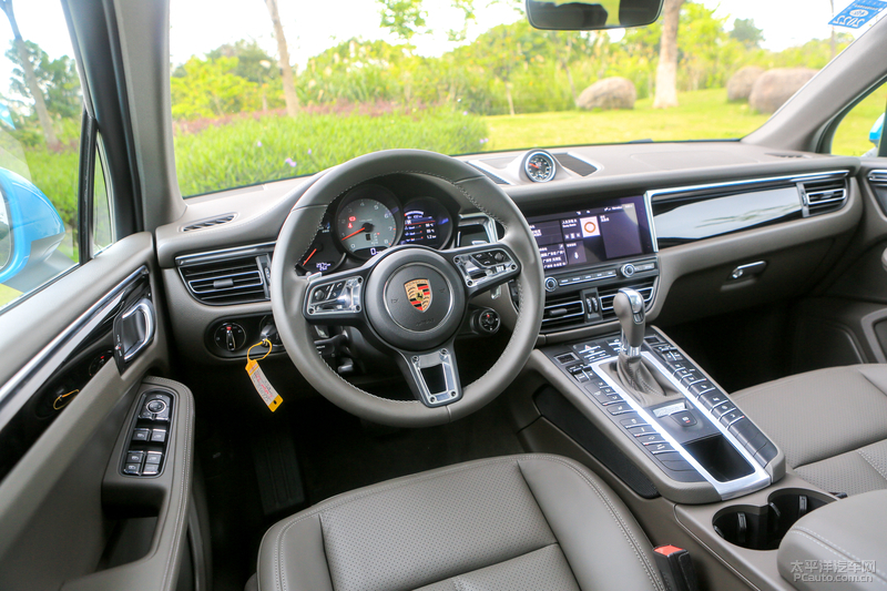 2019款保时捷macans运动suv之选 (2022款保时捷macan s深度试驾2.9t)