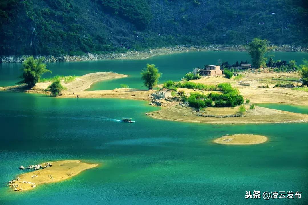 浩坤湖人间仙境,浩坤湖风景区旅游攻略