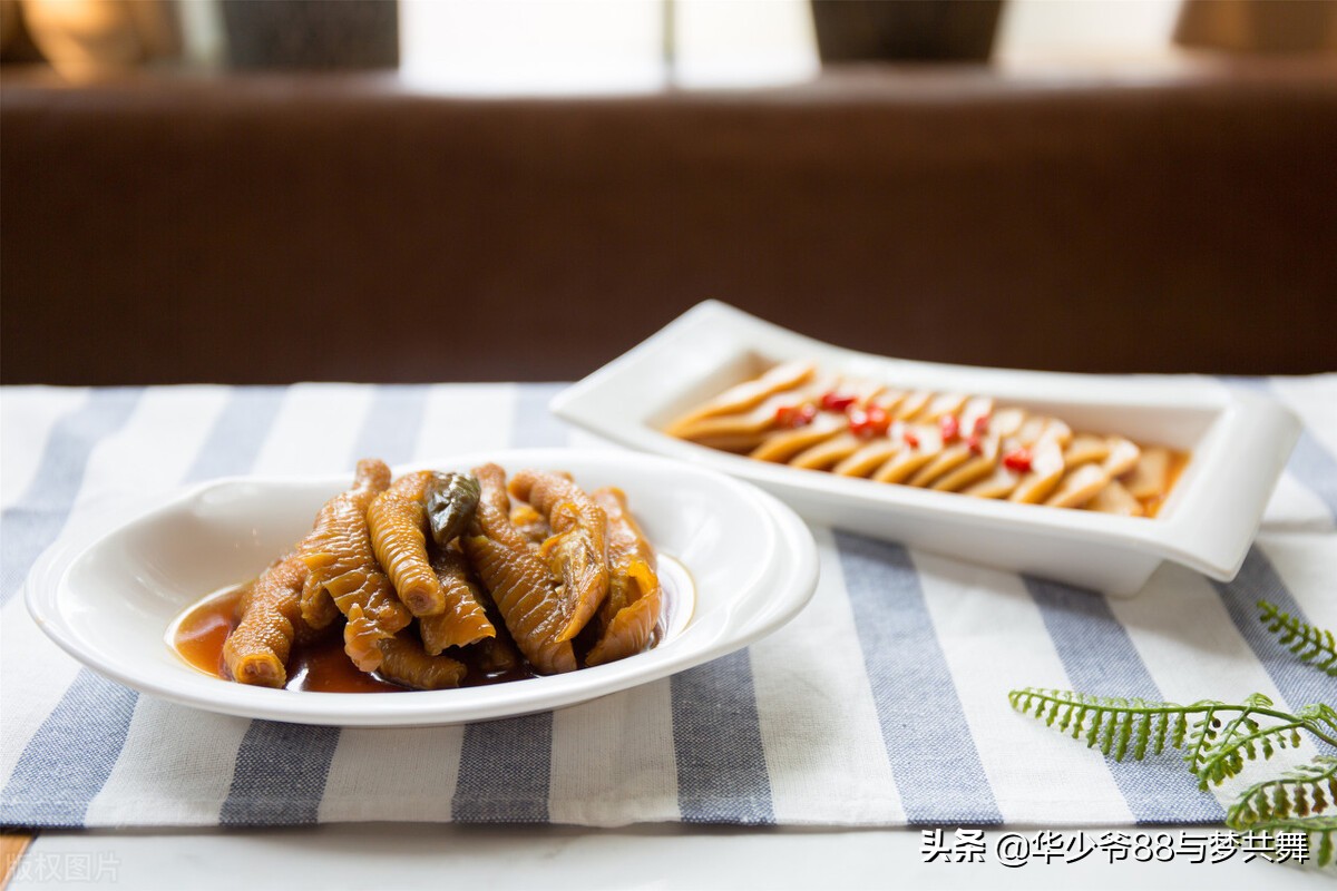 想开中式快餐店厨师怎么解决,加盟中式快餐店的厨师是自己找吗