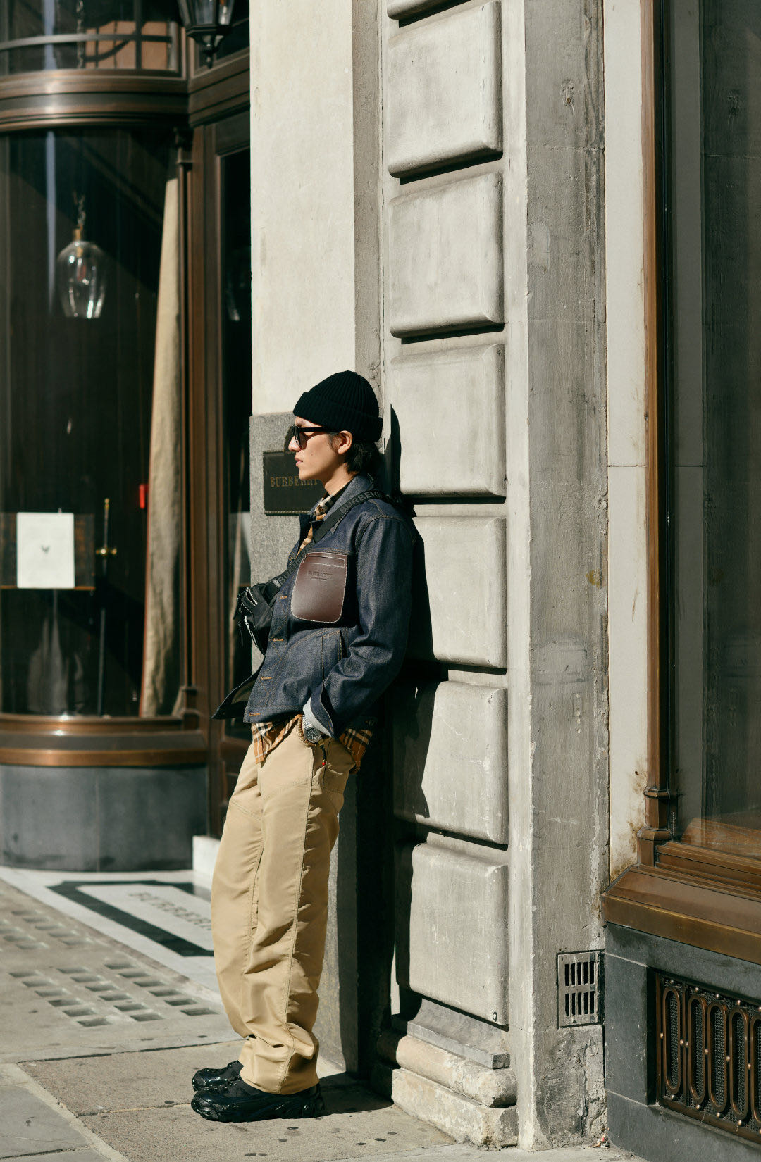 陈坤穿黑西装逆龄感,陈坤穿格子西服照