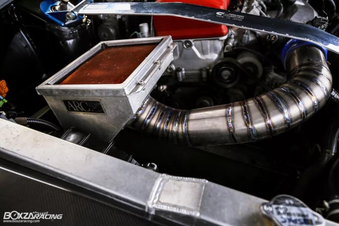 带你走进本田s2000,本田跑车s2000第一视角