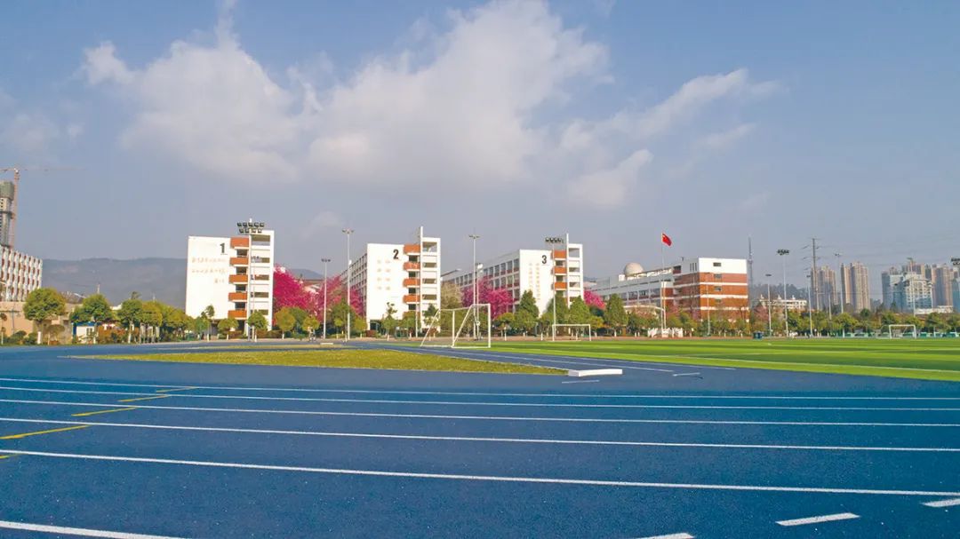 学长说|一所学校到底好不好，初三学姐学长最有发言权