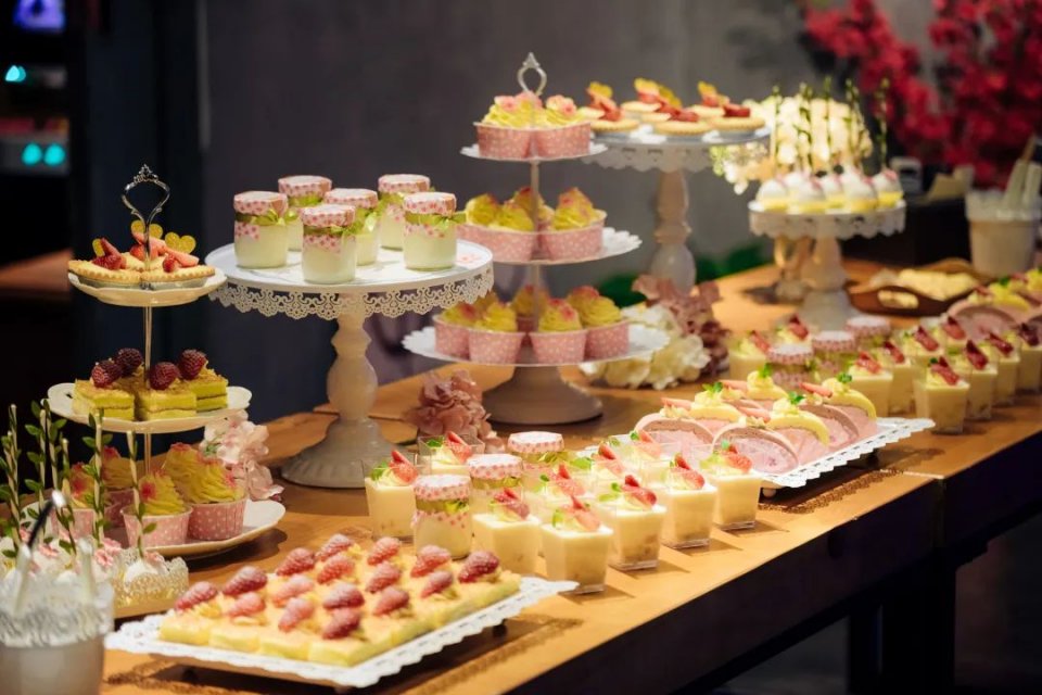 轰趴馆里的小型ktv多少钱,酒店式公寓轰趴棋牌馆