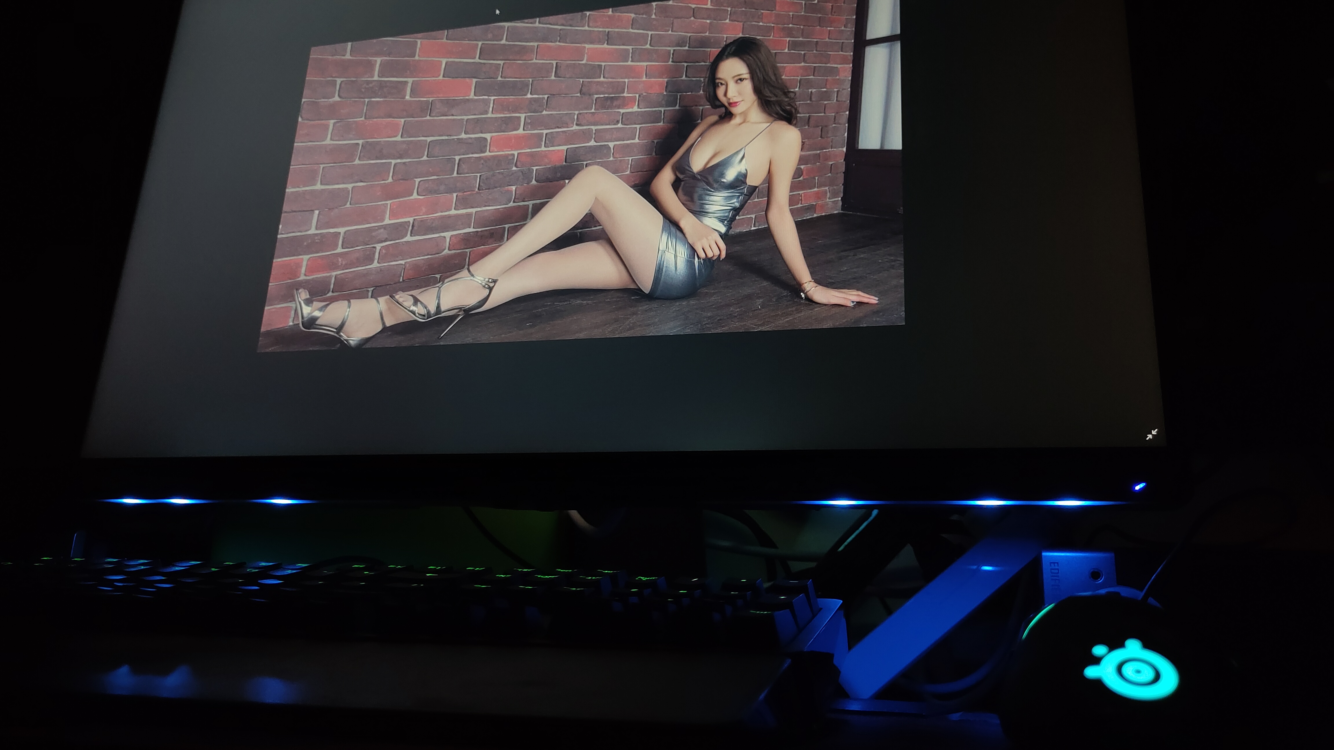 优派xg270qg显示器好用吗,优派xg270qg和华硕pg279qr