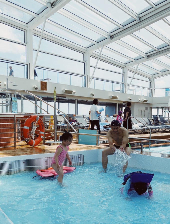 和老人小孩一起旅游,八天七晚豪华游轮旅游