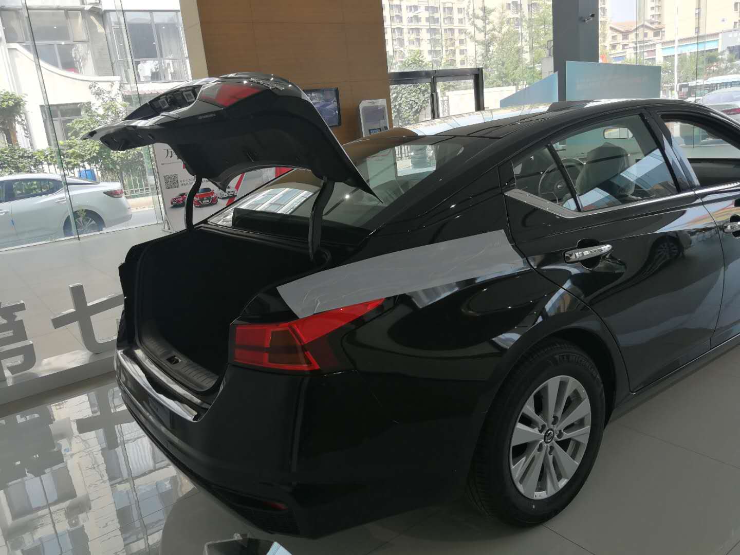 全款1万多天籁,全款买天籁2.0t是多少钱