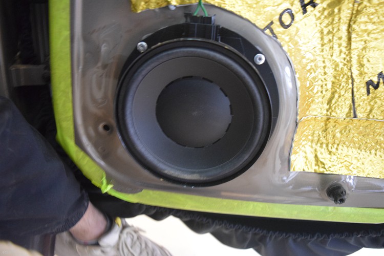 昆明汽车音响改装揽境,昆明入门级汽车音响改装升级