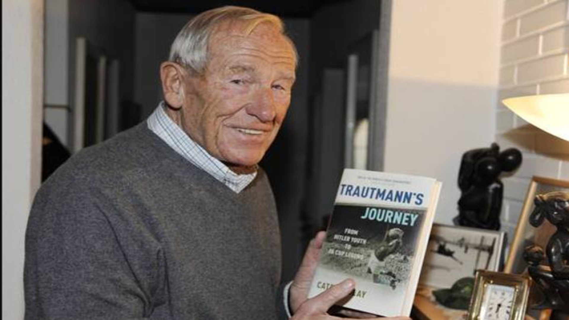 从普通纳粹伞兵，变成球场上的传奇门将，特劳特曼的别样人生