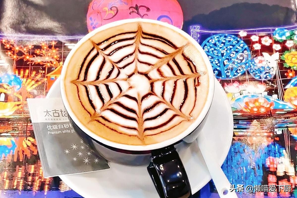 摩卡咖啡和拿铁咖啡哪个热量高,摩卡咖啡和椰椰拿铁哪个好喝