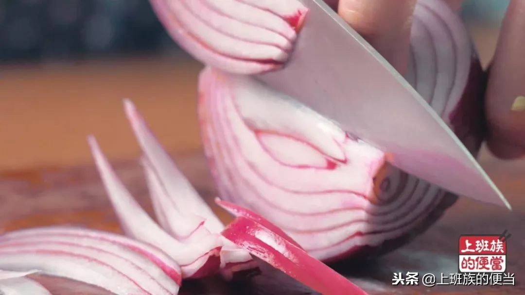 如何用平底锅做披萨不用酵母粉,想吃披萨不用去外面买了