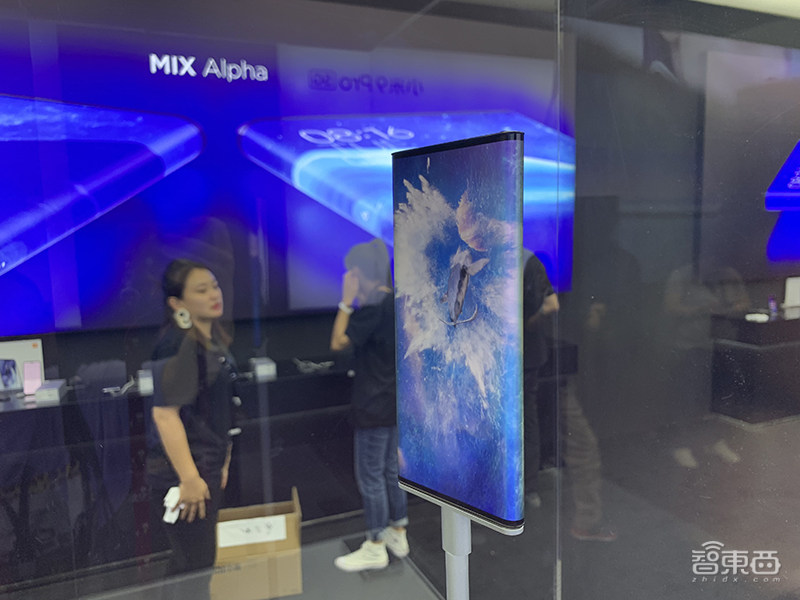 第一代小米999元,小米目前最高端手机价格