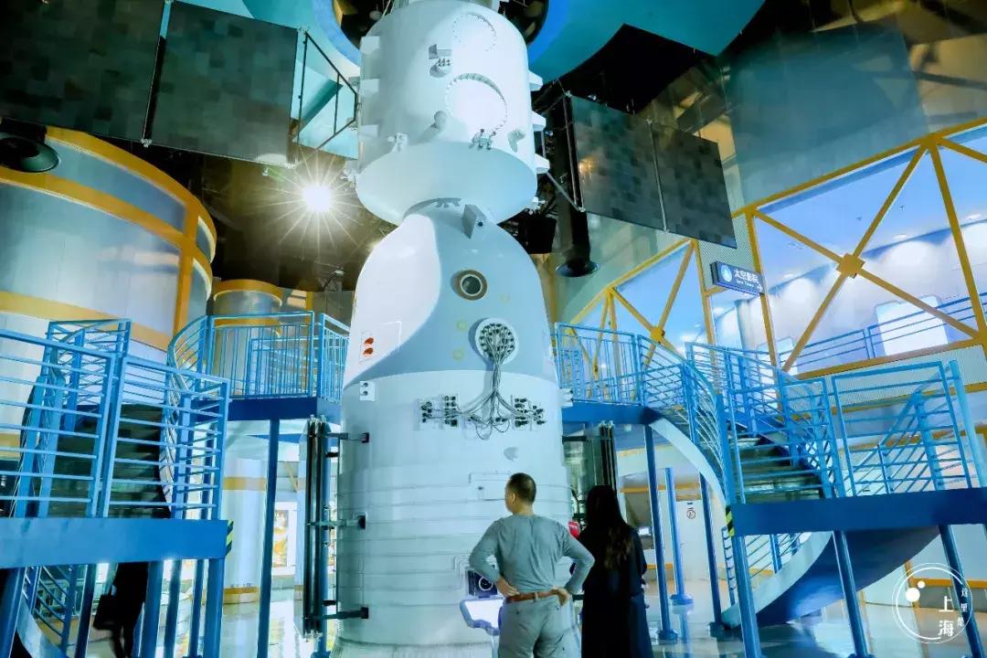 整个上海都是繁华的吗,上海一座美丽的魔都