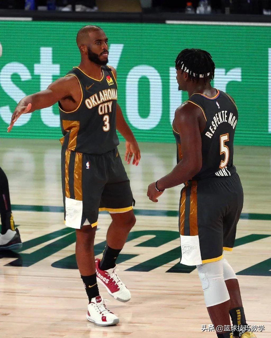 威少篮球鞋多少钱一双,威少球鞋哪代性价比高