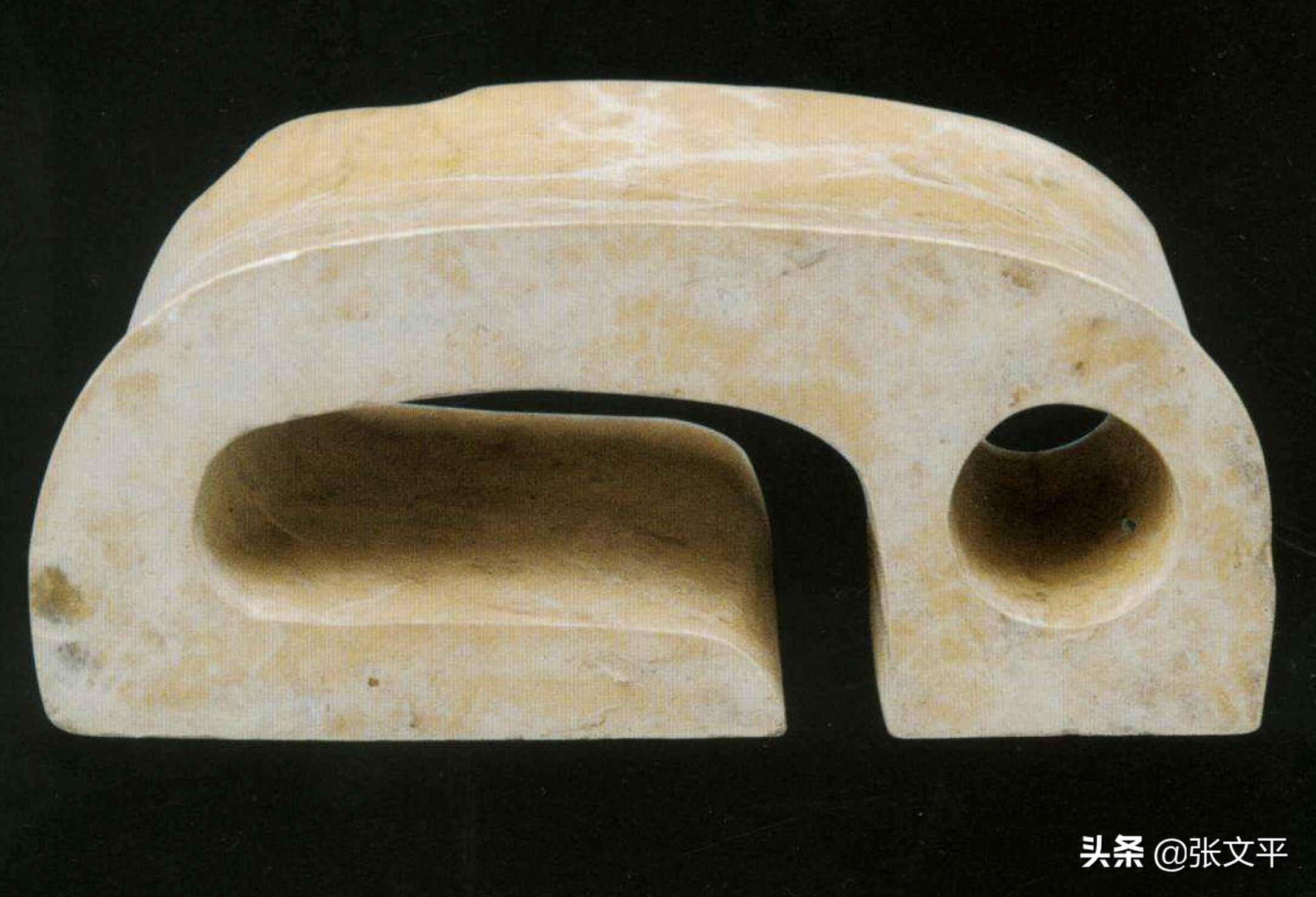 山西阳泉博物馆举办的“带钩”艺术展，恰好“押中”高考作文题