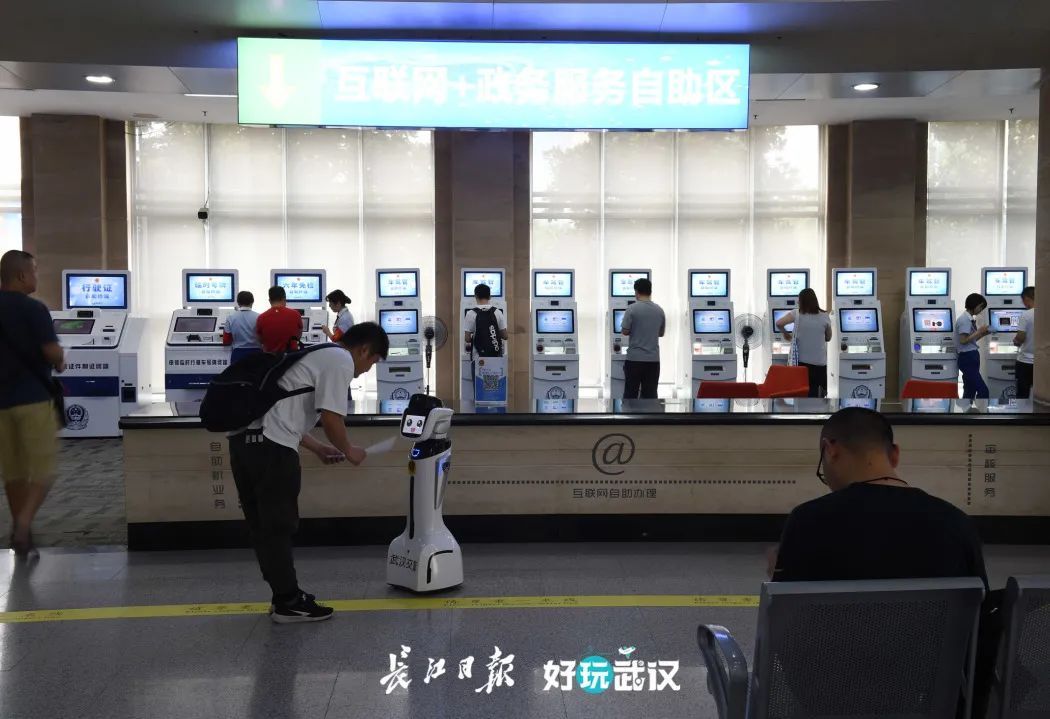 武汉70周年的变化发展,湖北武汉70年荆楚巨变