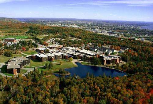 加拿大留学行李要准备什么 (加拿大留学行李怎么准备)