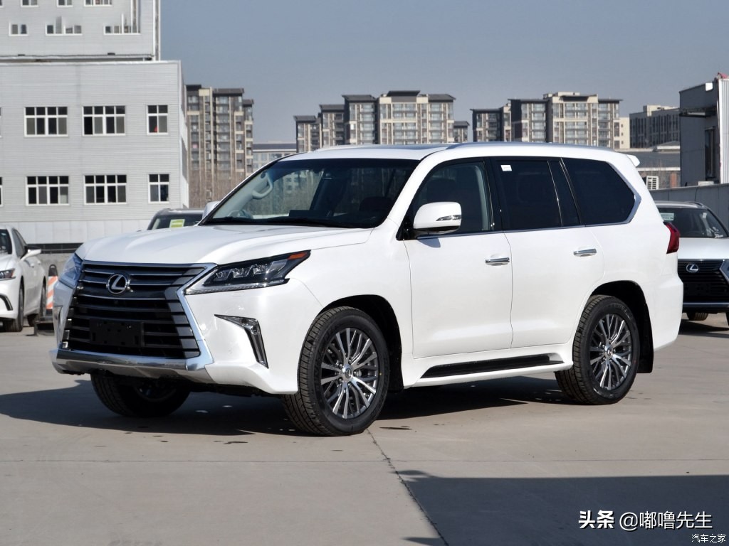 军绿色雷克萨斯lx570最顶配,雷克萨斯lx570坦克掉头沙漠