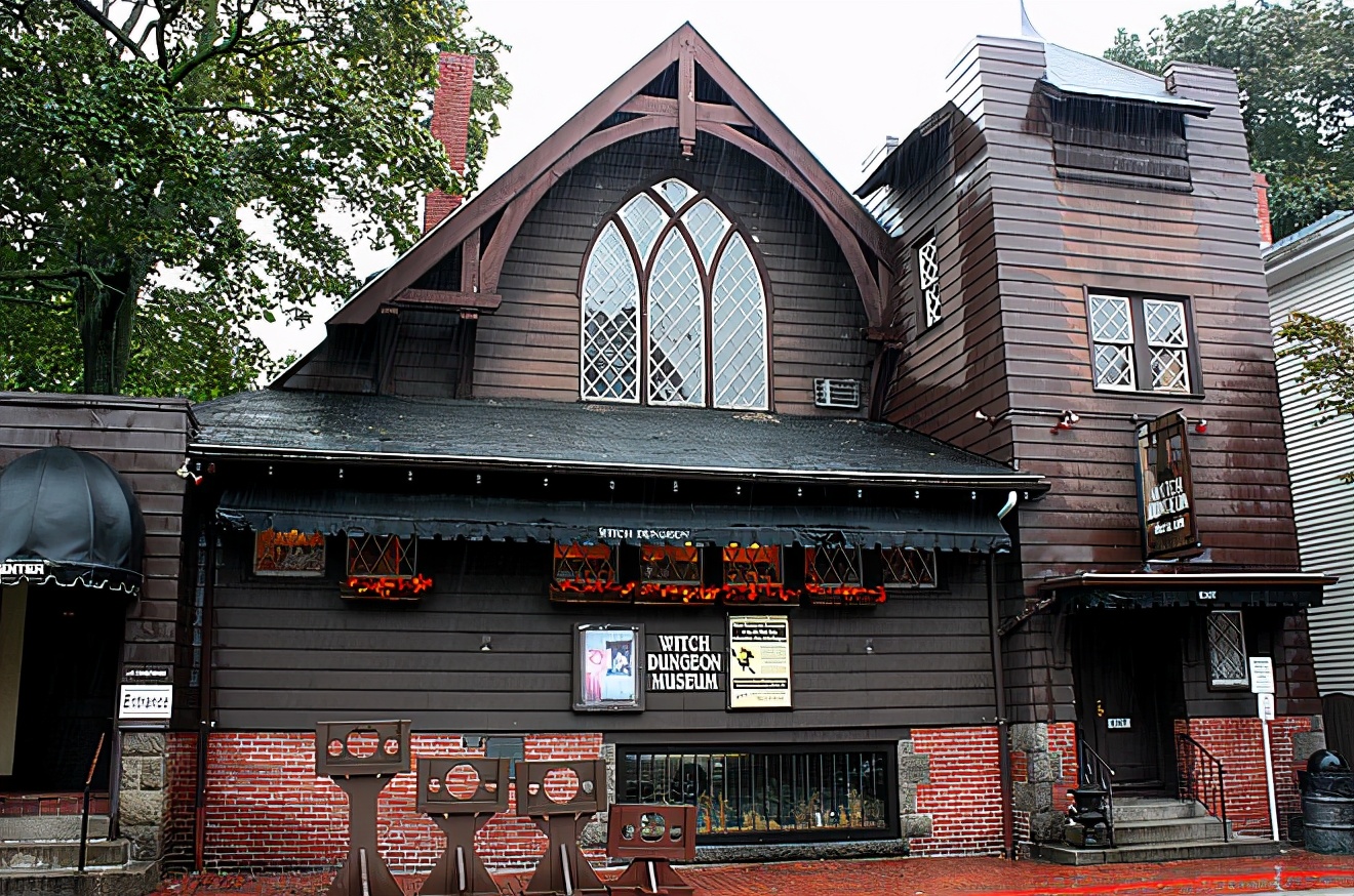 欧洲女巫:一部残忍的血腥杀戮史